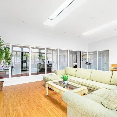 1580 - Sfo Spacious & Beautiful 3Br House In Milbrae